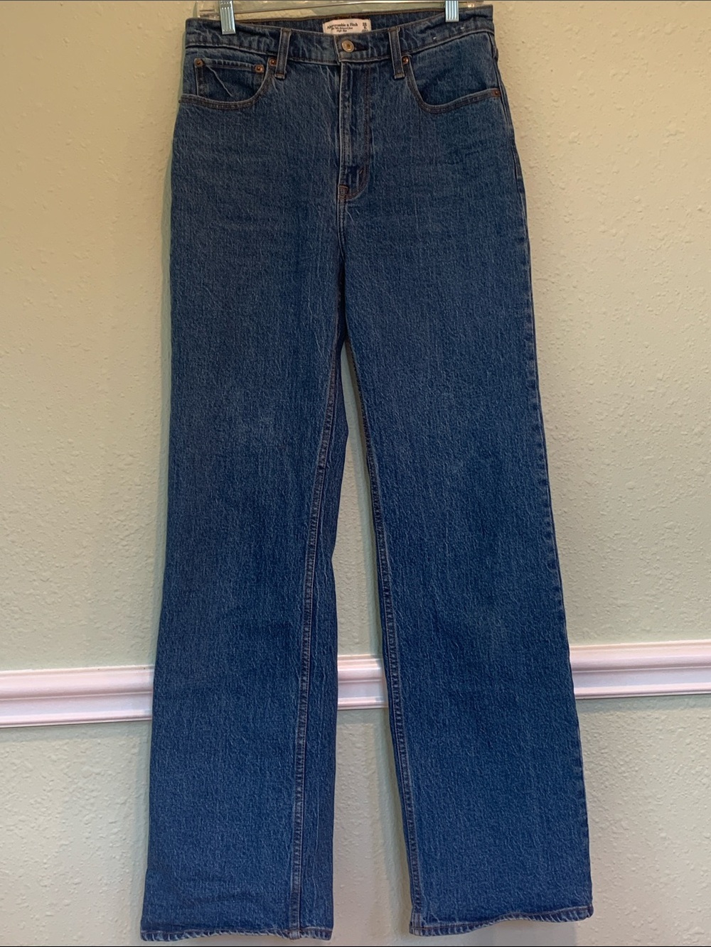 Abercrombie & Fitch 90’s Relaxed Jean High Rise Size 6L (28)